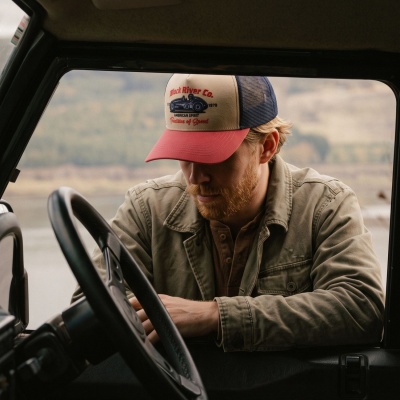 Cap - Black River Tradition Of Speed Trucker (beige/navy/red)
