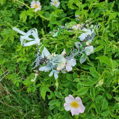Flower wreath - Gårda Linnea Flowerband (multi)