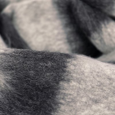 Scarves - Gårda Dinibor Striped Scarf (grey/black)