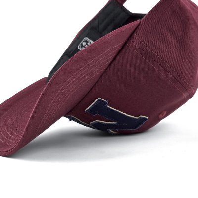 Cap - Gårda Letter Cap 'M' (burgundy/blue)