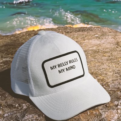 Caps - Gårda Velvet Trucker My Belly (white)