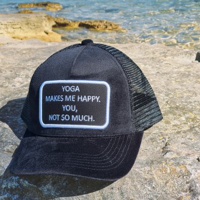 Caps - Gårda Velvet Trucker Yoga (black)