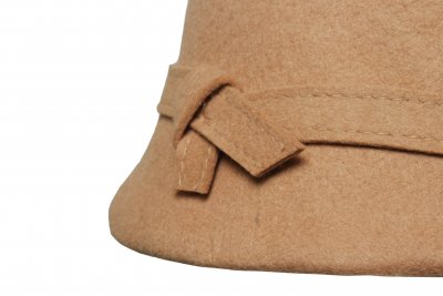 Hats - Gårda Ofena Wool Cloche (camel)